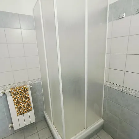 La Casa Di Elena A *